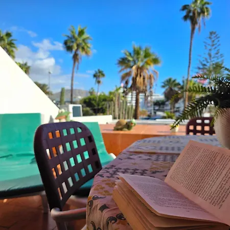 Stylish Duplex In Parque Santiago Ii Appartement