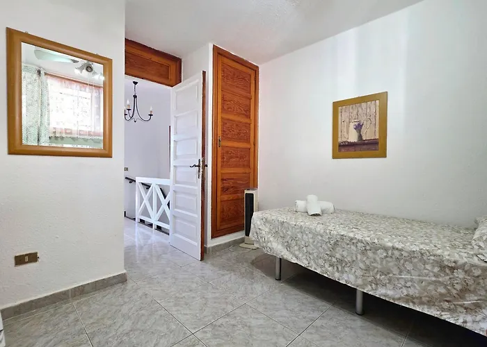 Stylish Duplex In Parque Santiago Ii *