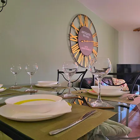 Stylish Duplex In Parque Santiago Ii 아파트