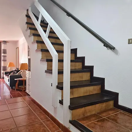 Stylish Duplex In Parque Santiago Ii * 플라야데라스아메리카스